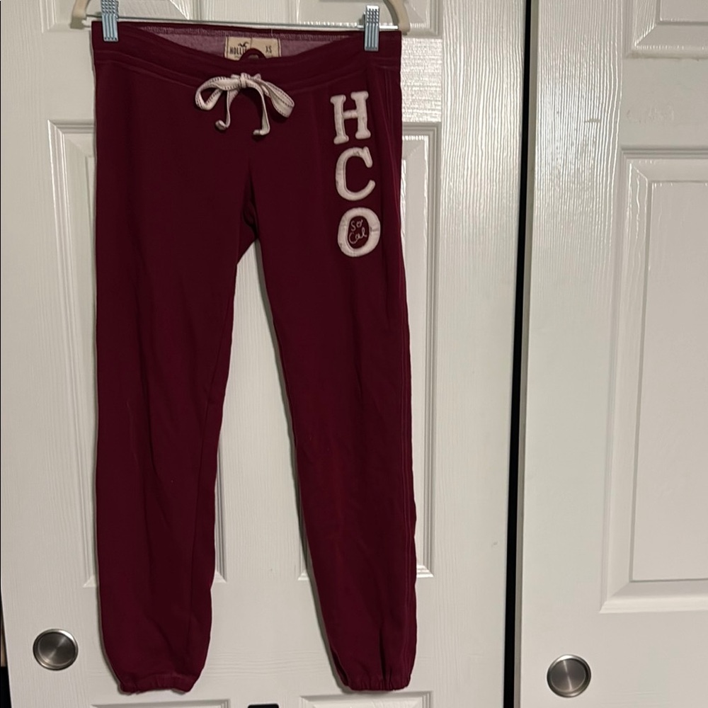 Hollister Women’s XS Maroon Sweatpants